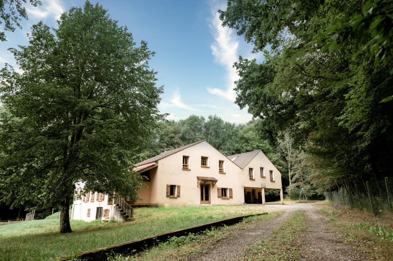 La Donaclaudre - Hebergement De Groupe En Pleine Nature, Ideal Pour Tous Vos Sejours ! 63 Couchages - 2 Grandes Salles - Salle De Jeux - Cuisine Professionnelle - Accessible Facilement - Localisation Attractive -Proche Paris & Disney Saint-Augustin  외부 사진