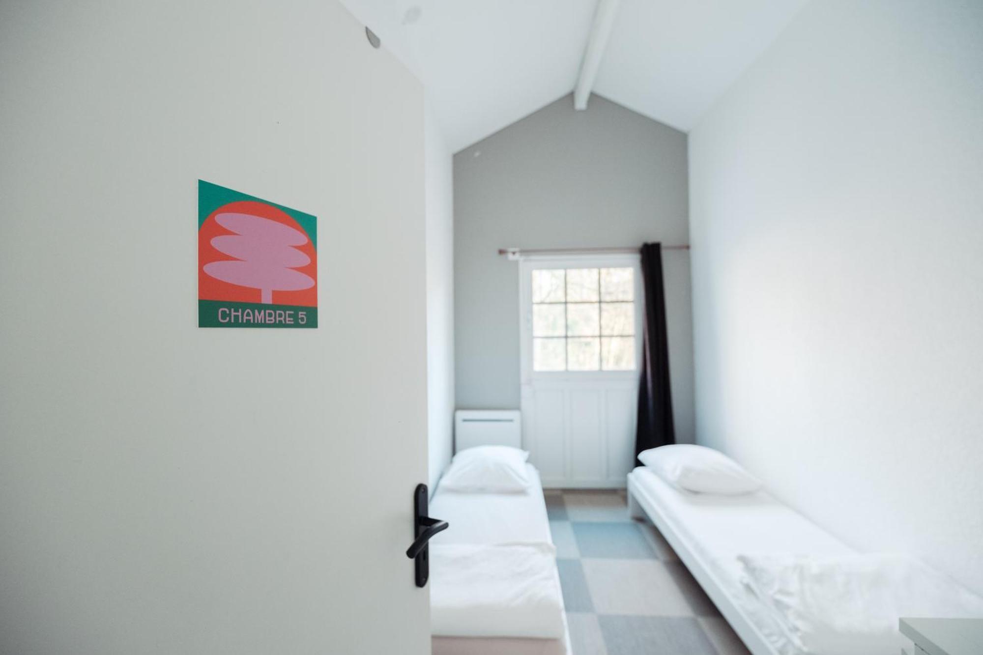 La Donaclaudre - Hebergement De Groupe En Pleine Nature, Ideal Pour Tous Vos Sejours ! 63 Couchages - 2 Grandes Salles - Salle De Jeux - Cuisine Professionnelle - Accessible Facilement - Localisation Attractive -Proche Paris & Disney Saint-Augustin  외부 사진