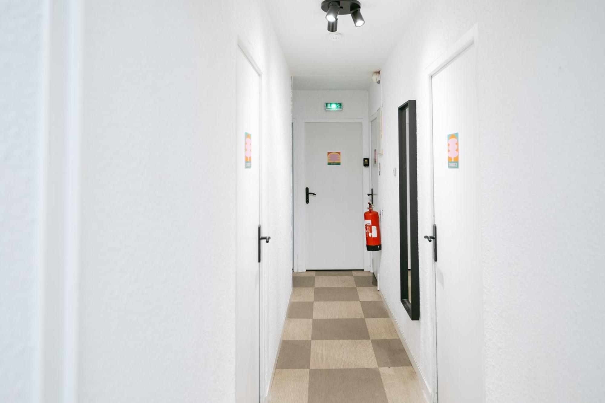 La Donaclaudre - Hebergement De Groupe En Pleine Nature, Ideal Pour Tous Vos Sejours ! 63 Couchages - 2 Grandes Salles - Salle De Jeux - Cuisine Professionnelle - Accessible Facilement - Localisation Attractive -Proche Paris & Disney Saint-Augustin  외부 사진