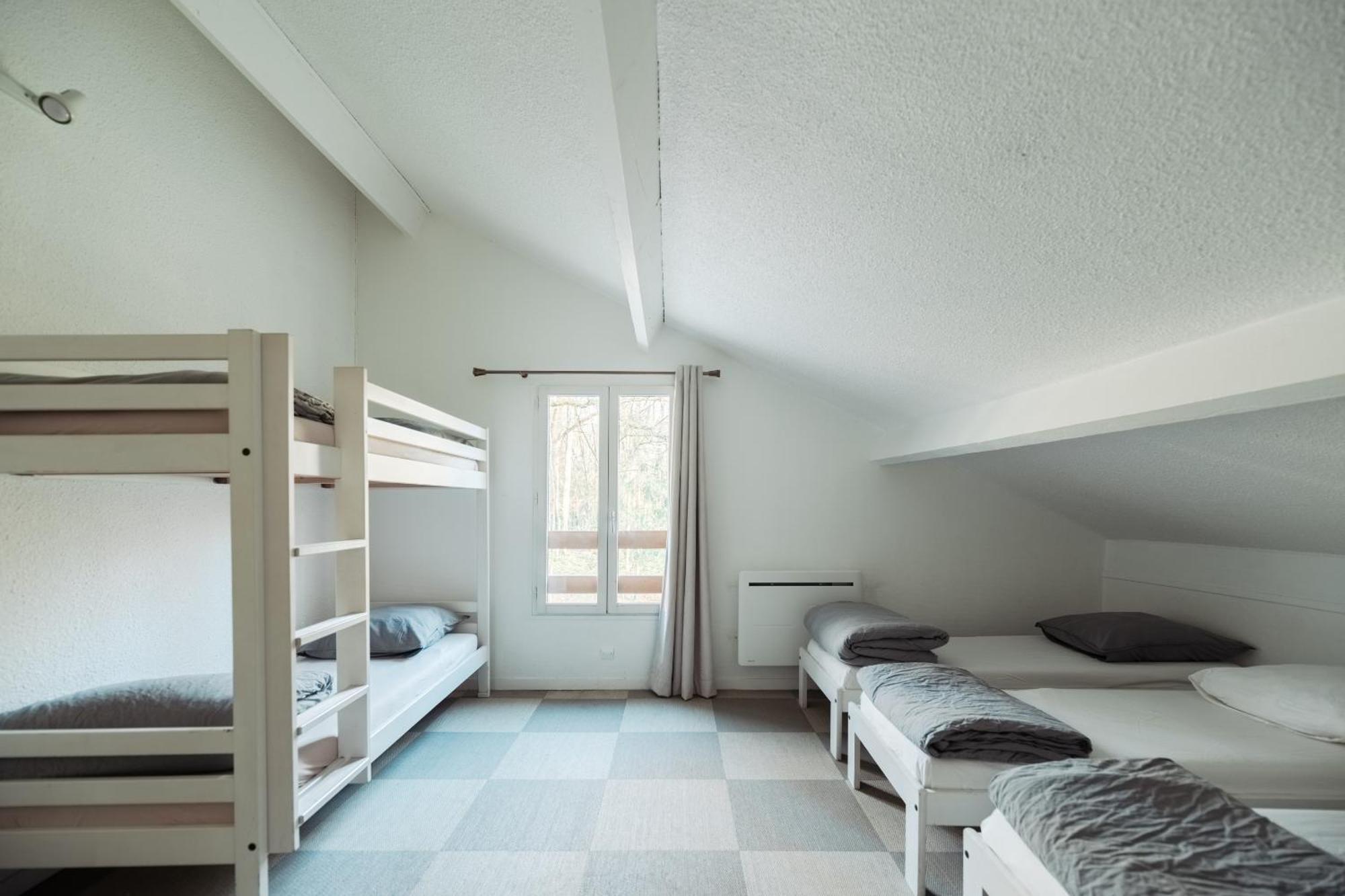 La Donaclaudre - Hebergement De Groupe En Pleine Nature, Ideal Pour Tous Vos Sejours ! 63 Couchages - 2 Grandes Salles - Salle De Jeux - Cuisine Professionnelle - Accessible Facilement - Localisation Attractive -Proche Paris & Disney Saint-Augustin  외부 사진
