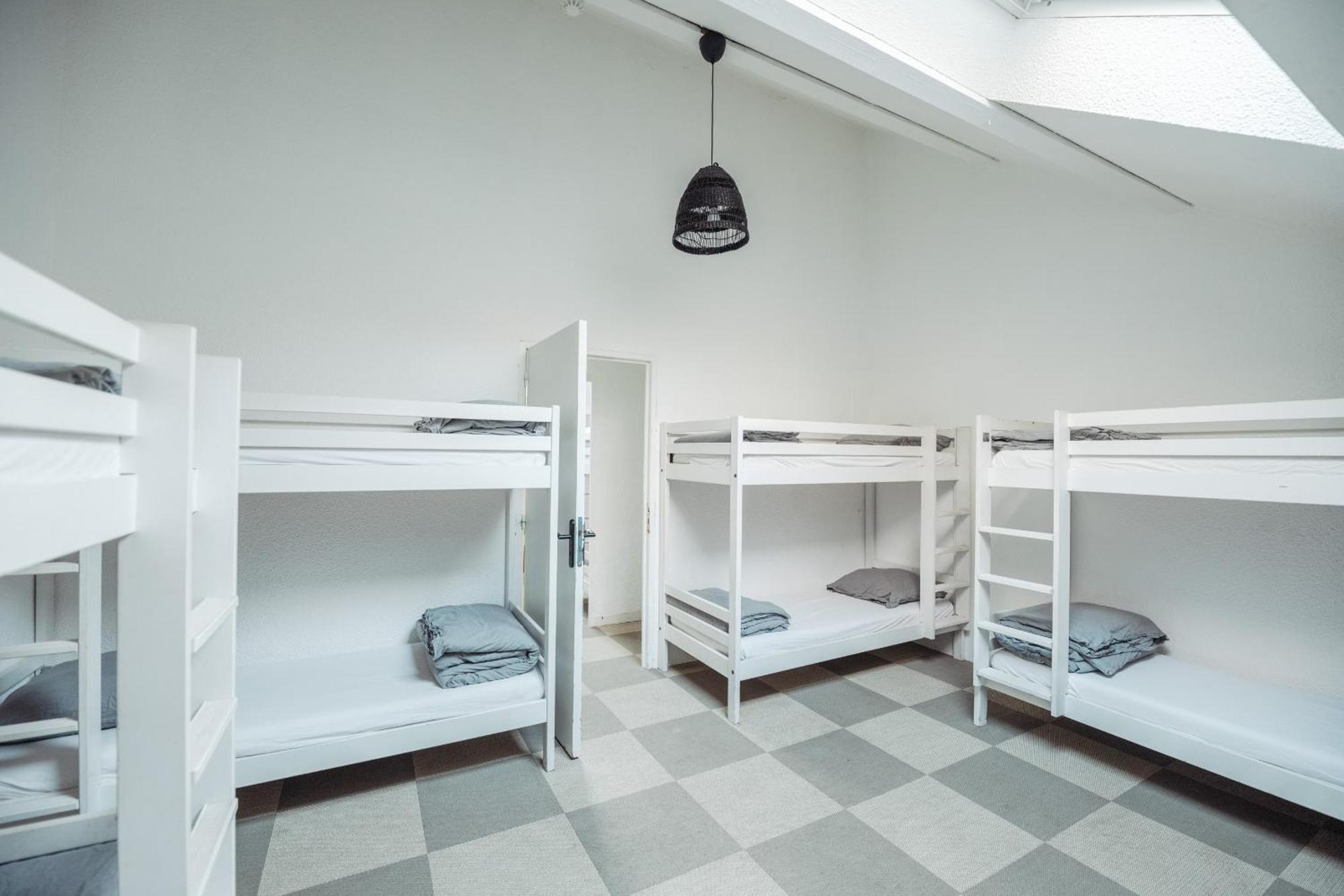 La Donaclaudre - Hebergement De Groupe En Pleine Nature, Ideal Pour Tous Vos Sejours ! 63 Couchages - 2 Grandes Salles - Salle De Jeux - Cuisine Professionnelle - Accessible Facilement - Localisation Attractive -Proche Paris & Disney Saint-Augustin  외부 사진