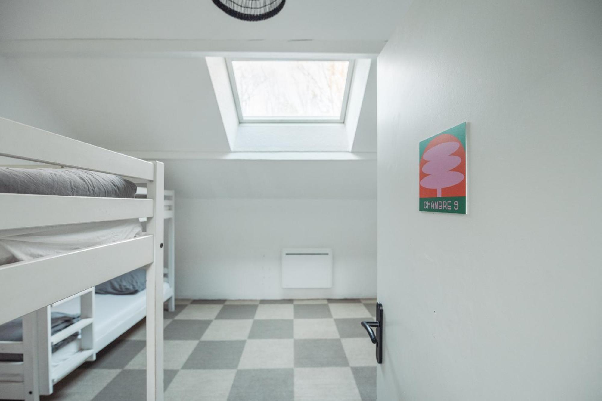 La Donaclaudre - Hebergement De Groupe En Pleine Nature, Ideal Pour Tous Vos Sejours ! 63 Couchages - 2 Grandes Salles - Salle De Jeux - Cuisine Professionnelle - Accessible Facilement - Localisation Attractive -Proche Paris & Disney Saint-Augustin  외부 사진
